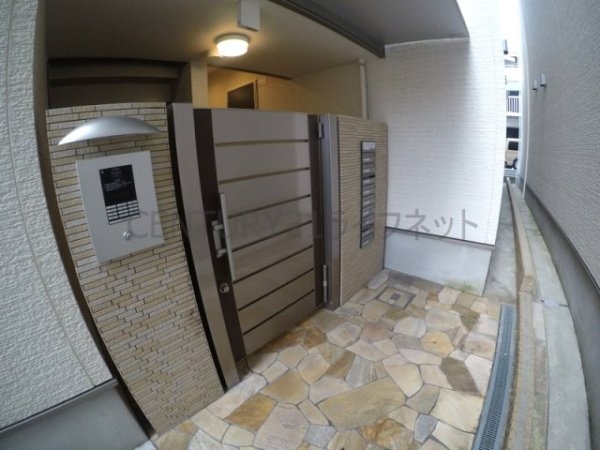 吹田市垂水町１丁目のアパート