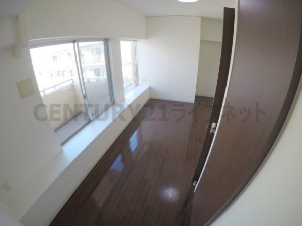 吹田市広芝町のマンション