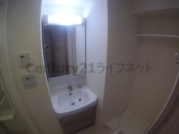 プレサンス新大阪クロステージ