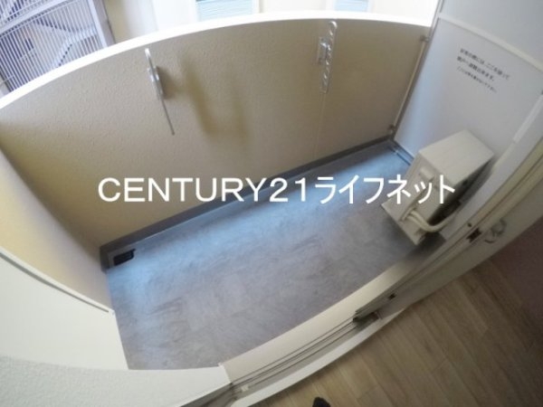 セレニテ江坂グランデ