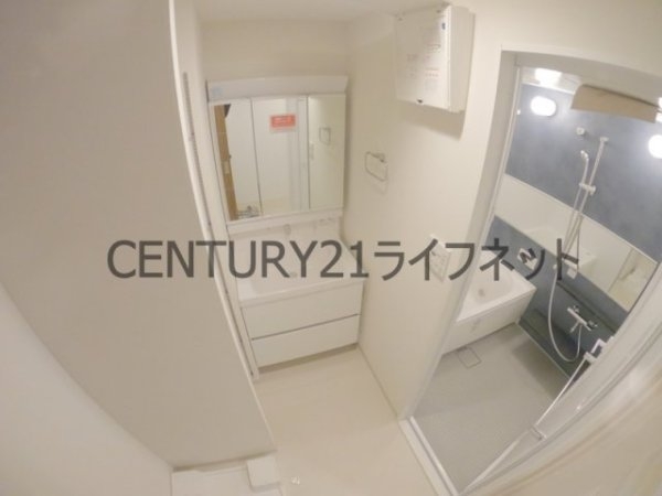 フジマン南森町