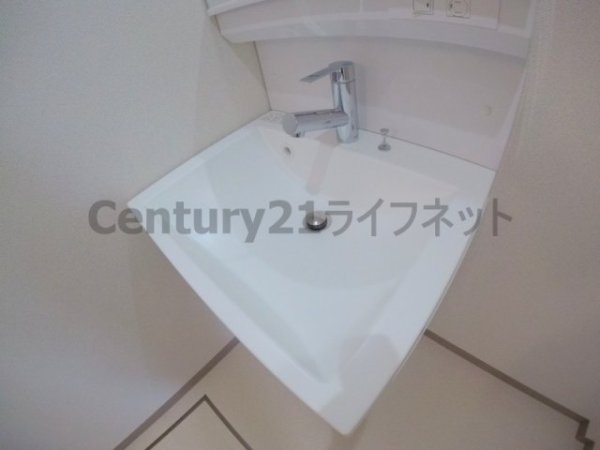 大阪市東淀川区東淡路５丁目のアパート