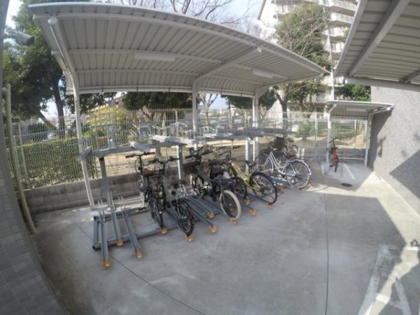 ワールドアイ大阪緑地公園
