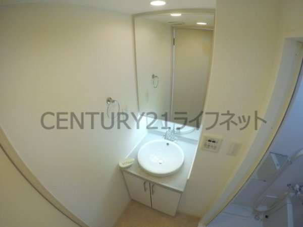 大阪市淀川区西中島３丁目のマンション
