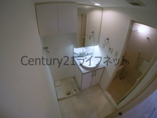 大阪市淀川区西中島３丁目のマンション