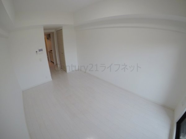 サムティ江坂レガーロ