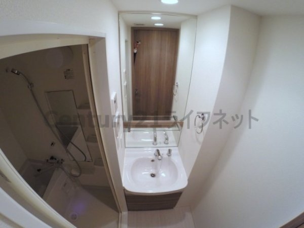 プレサンス新大阪ザシティ