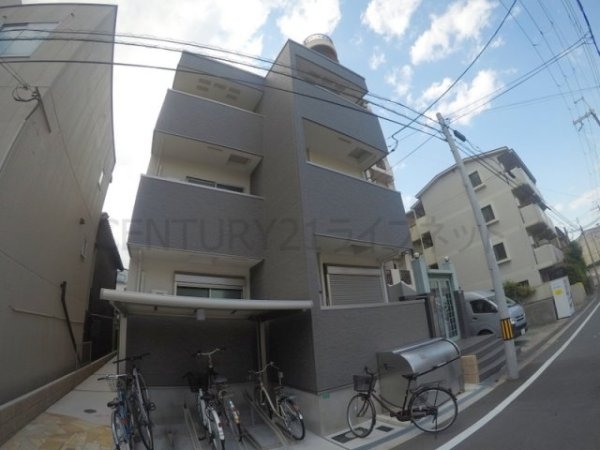 大阪市淀川区十三元今里３丁目のアパート