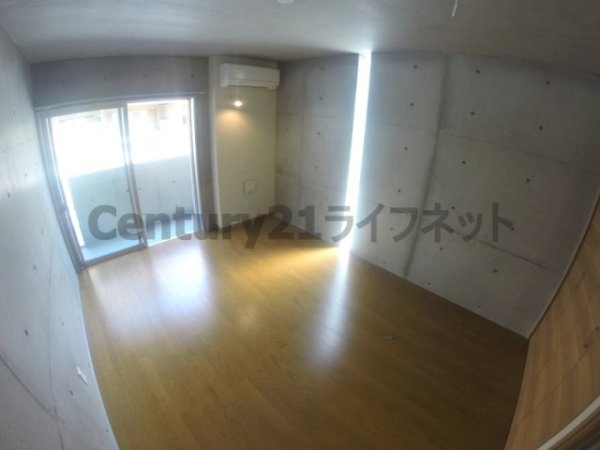 RitzSQUAREstudioQbe