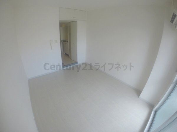 大阪市淀川区東三国５丁目のマンション