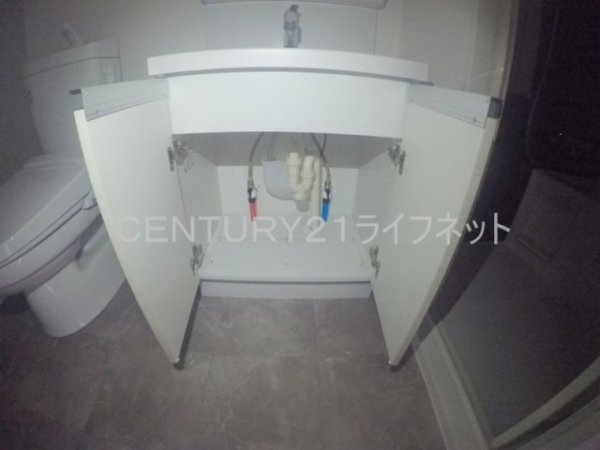 アドバンス江坂東デパール