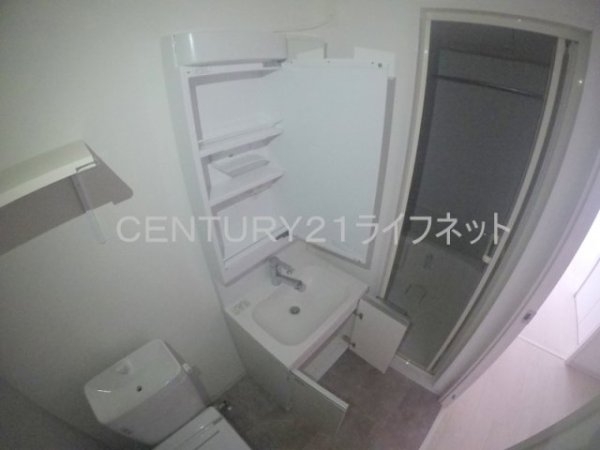 アドバンス江坂東デパール
