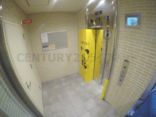 ファミーユ江坂