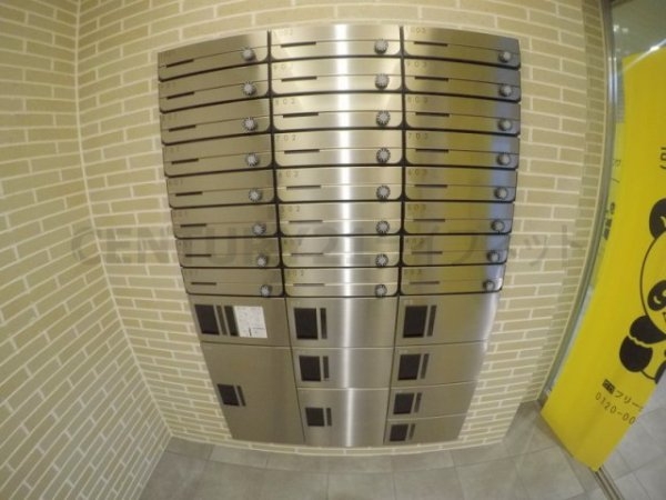 ファミーユ江坂