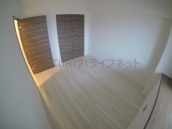 ファミーユ江坂