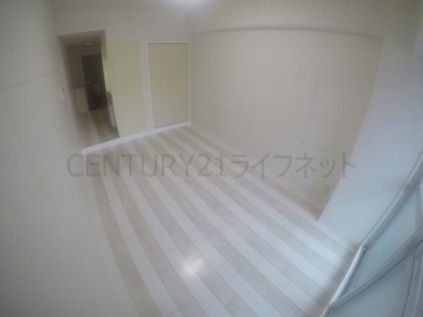 ホワイトハイツカドタ