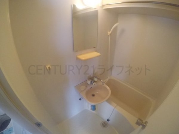 ミールズ江坂