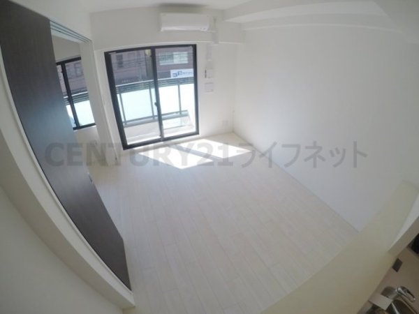 ソルレヴェンテ江坂広芝町