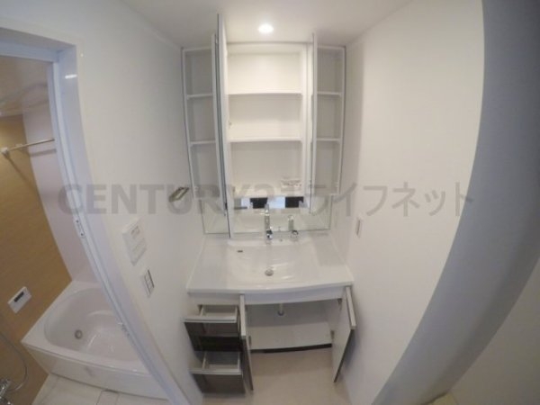 ソルレヴェンテ江坂広芝町