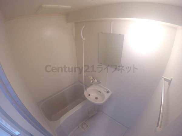 ロイヤルハイツ西淡路パート2