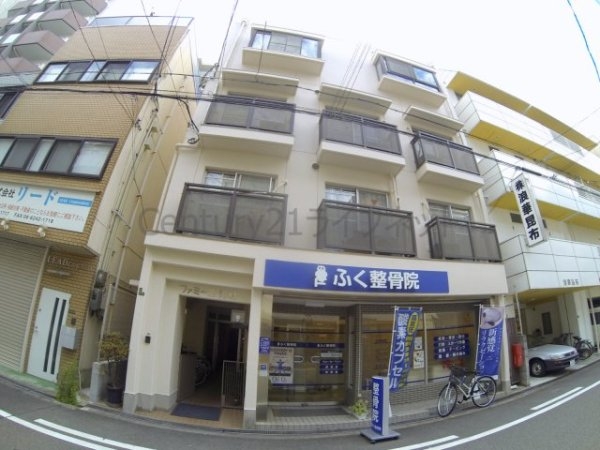 ファミーユ河村