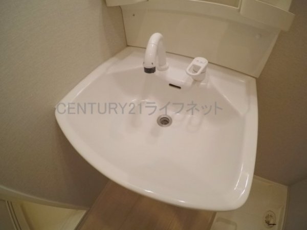 レフィーナカルム江坂