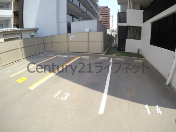 エス・キュート梅田中崎町