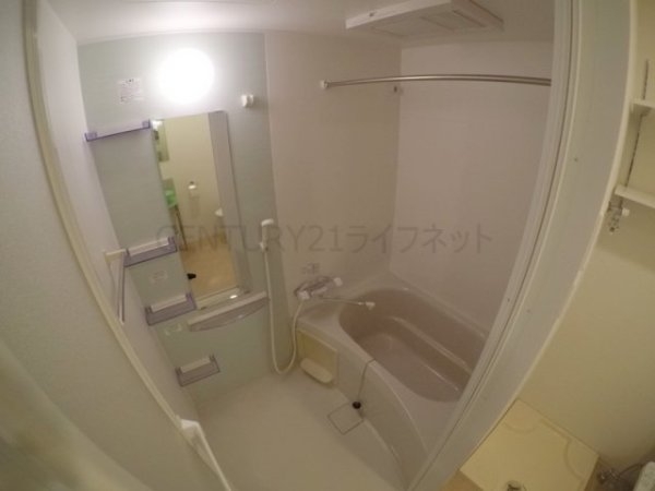 セレニテ江坂ルフレ