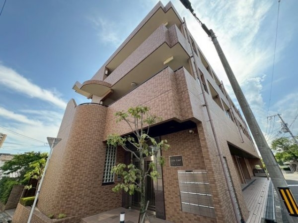 吹田市垂水町１丁目のマンション