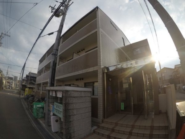 吹田市垂水町１丁目のマンション