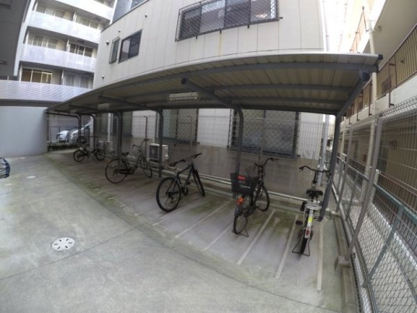 エストーネ江坂