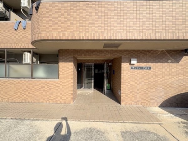 吹田市垂水町１丁目のマンション