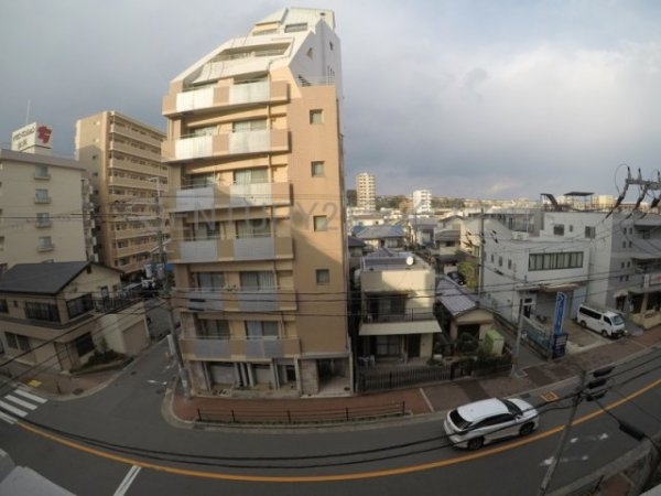吹田市垂水町３丁目のマンション