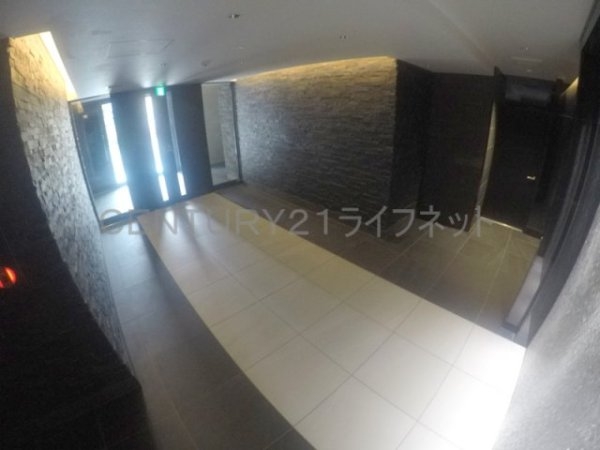 大阪市淀川区西三国１丁目のマンション