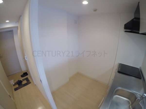セレニテ江坂四番館