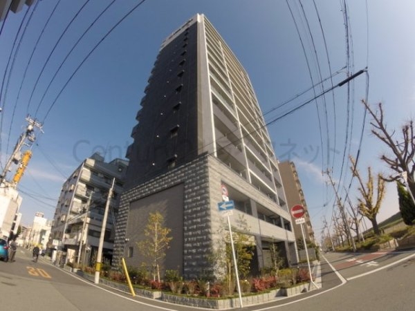大阪市淀川区十三東１丁目のマンション