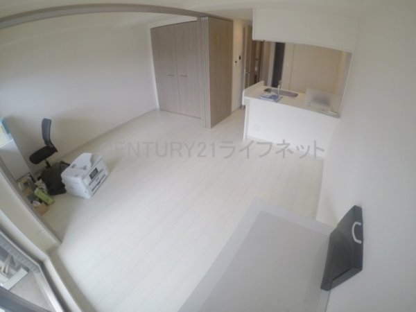 大阪市淀川区十三東１丁目のマンション