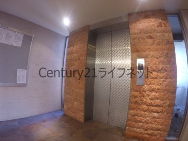 大阪市淀川区西中島２丁目のマンション
