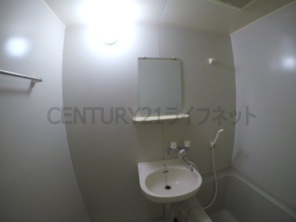 大阪市淀川区十三東１丁目のマンション