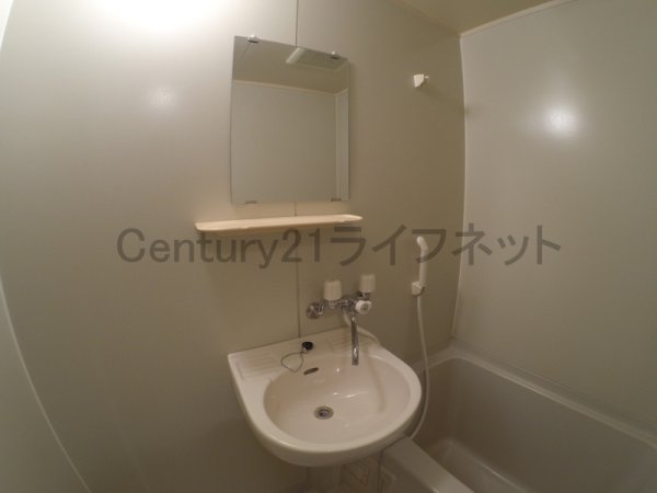 大阪市淀川区東三国２丁目のマンション