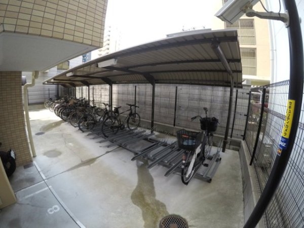 大阪市淀川区十三本町１丁目のマンション