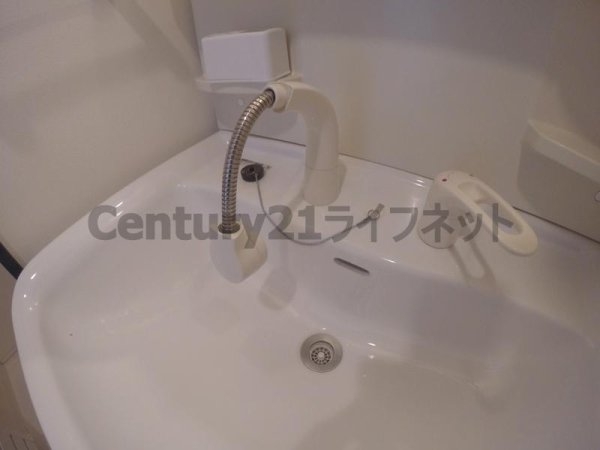 大阪市淀川区十三東３丁目のマンション
