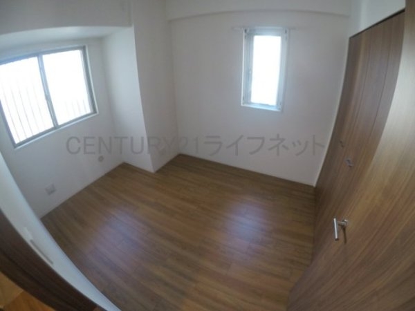 吹田市垂水町３丁目のマンション