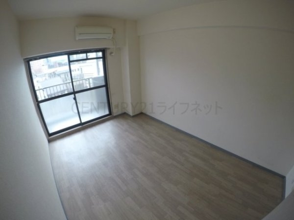 大阪市淀川区木川西３丁目のマンション