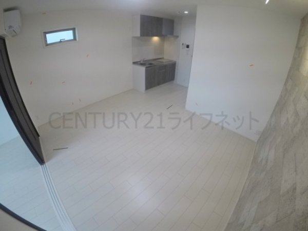 フジパレス十三北1番館
