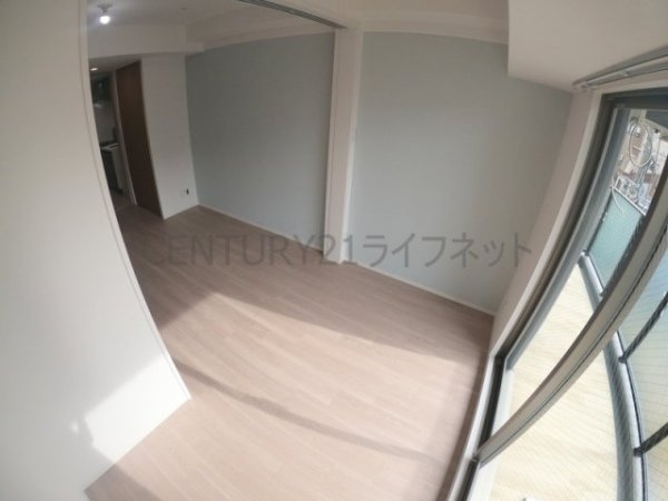大阪市淀川区十三本町２丁目のマンション