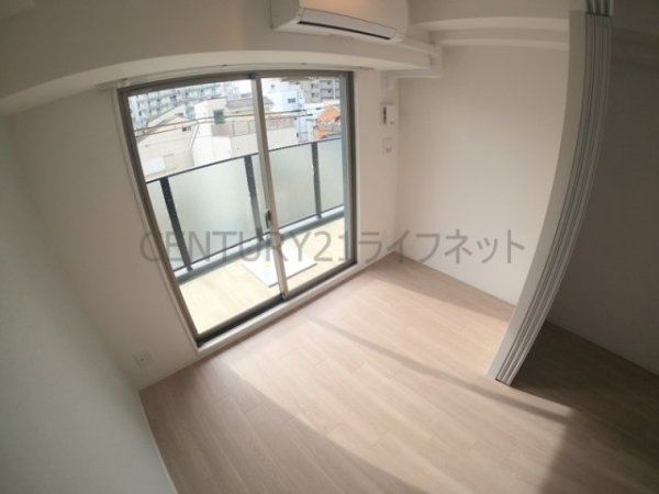 大阪市淀川区十三本町２丁目のマンション