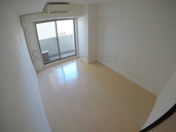 大阪市淀川区十三本町１丁目のマンション