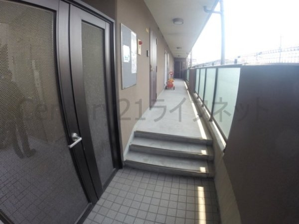 大阪市淀川区三国本町３丁目のマンション