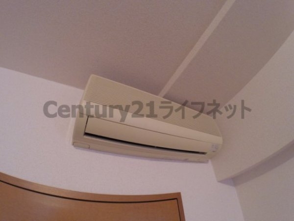 大阪市東淀川区淡路５丁目のマンション